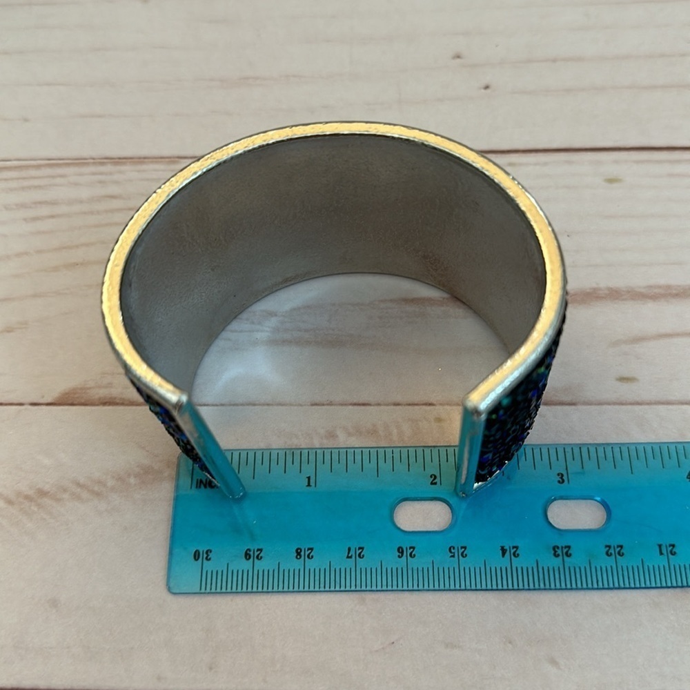 Large Cuff With Sparkling Stones Brand New - Picture 7 of 8